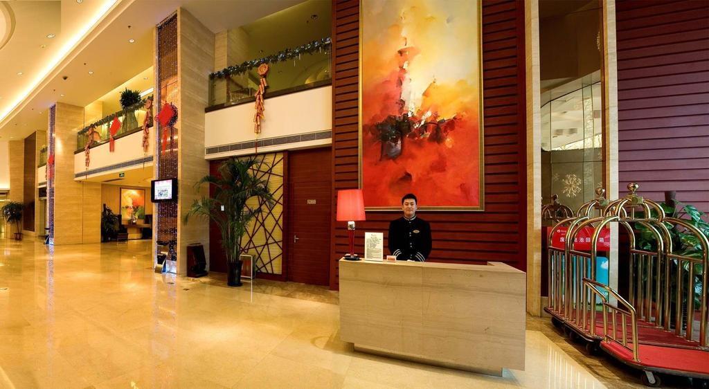 Ramada Zibo Hotel Exterior photo