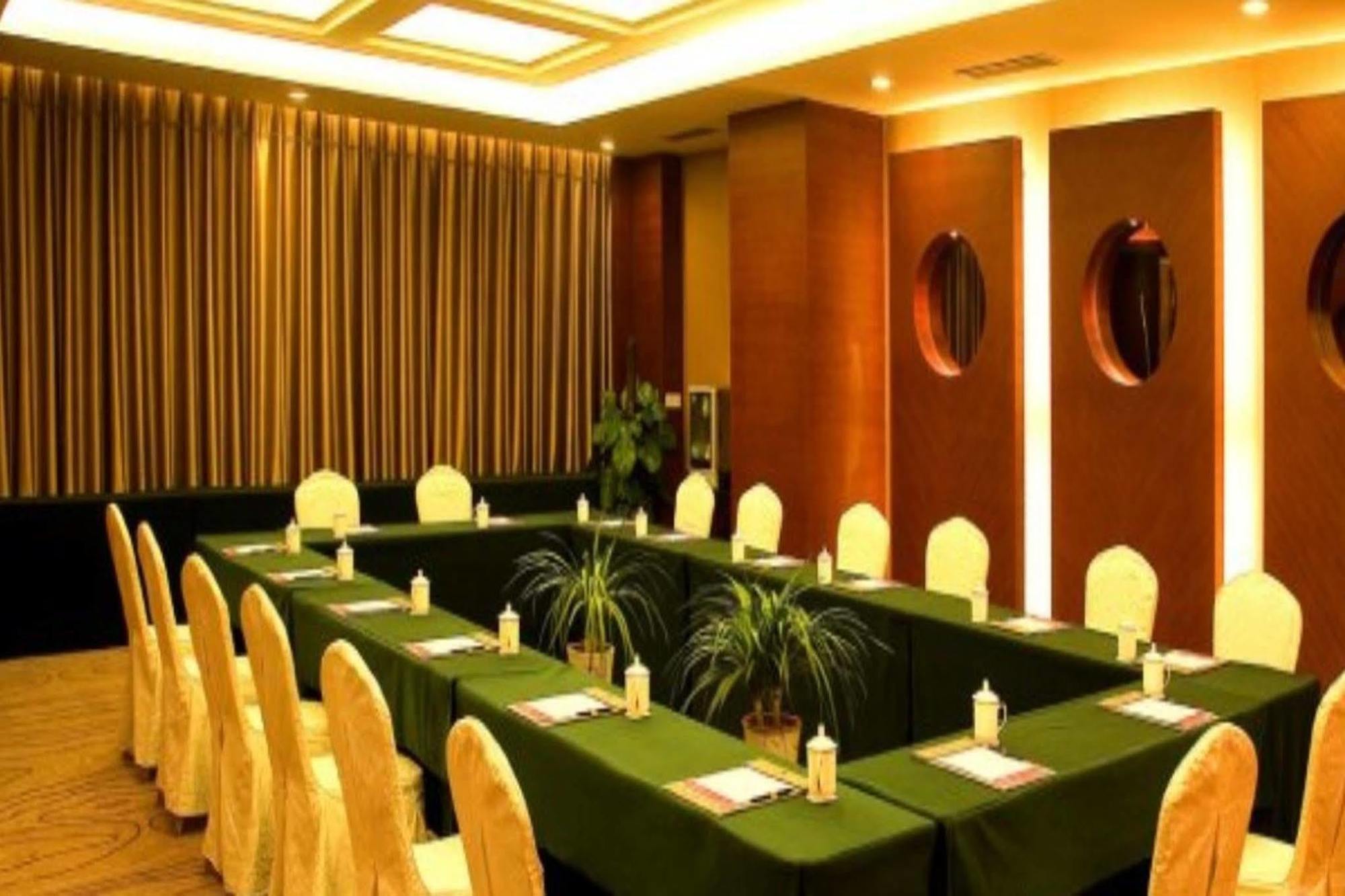 Ramada Zibo Hotel Exterior photo